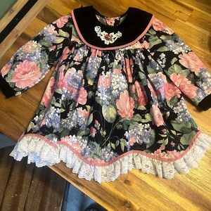Vintage girls dress